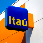 Fachada de agência do Itaú