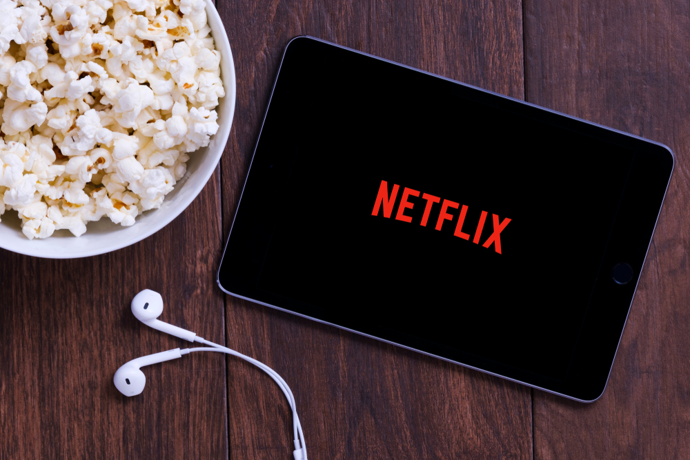 Ações da Netflix caem 35% com a perda de 200 mil assinantes. O que