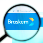 Lupa com logo da Braskem