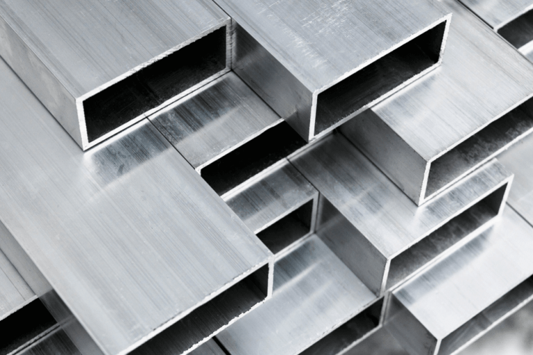 Perfil de alumínio para fabricação de janelas e portas