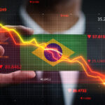 Gráfico apontando queda do mercado brasileiro
