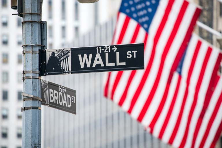 Bolsa americana deve cair até fim do ano por aposta de juros maiores no país, diz Capital Economics