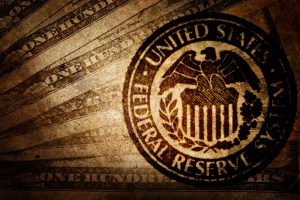 Ata do Fed: Em ambiente de incerteza, próximas altas de juros dependerão de indicadores; bolsas reduzem perdas