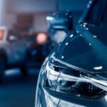 Imagem de veículo em garagem