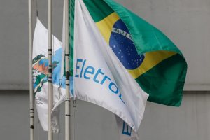 Bandeiras da Eletrobras e do Brasil Bolsa