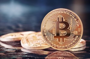 Mercado cripto ignora crise da Binance e Bitcoin se aproxima de US$ 18 mil - entenda