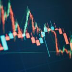 Ibovespa inicia o dia em alta com foco em dados comerciais e empresas