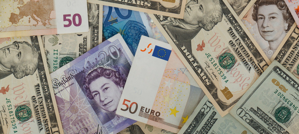 euro dólar câmbio cédulas