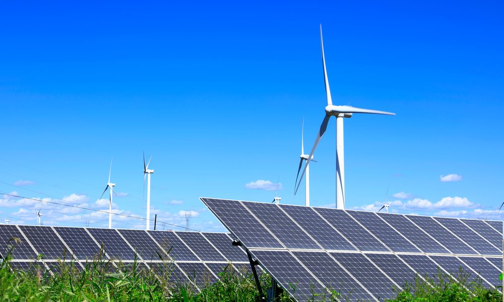 paineis solares e turbinas eólicas para geração de energia elétrica