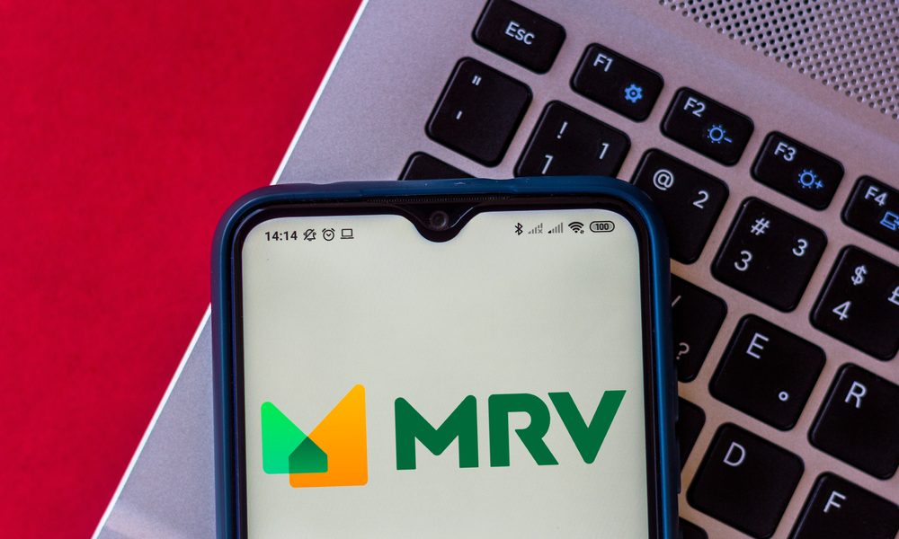 tela de celular com logotipo da empresa MRV
